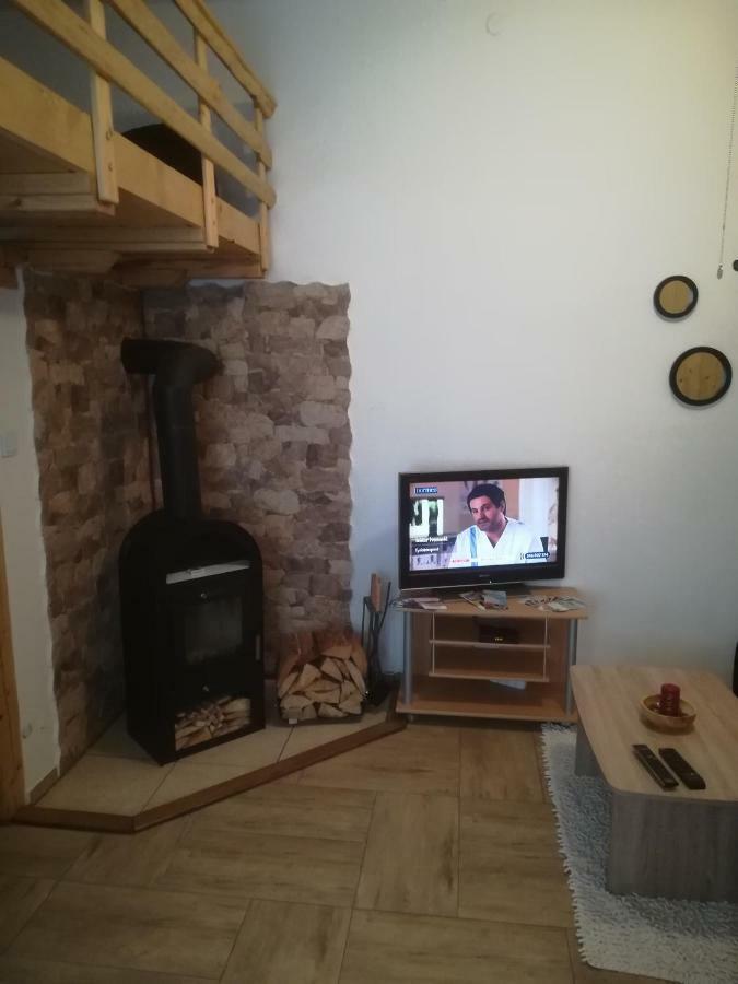Apartman Pod Vezi I Česká Kamenice Eksteriør billede
